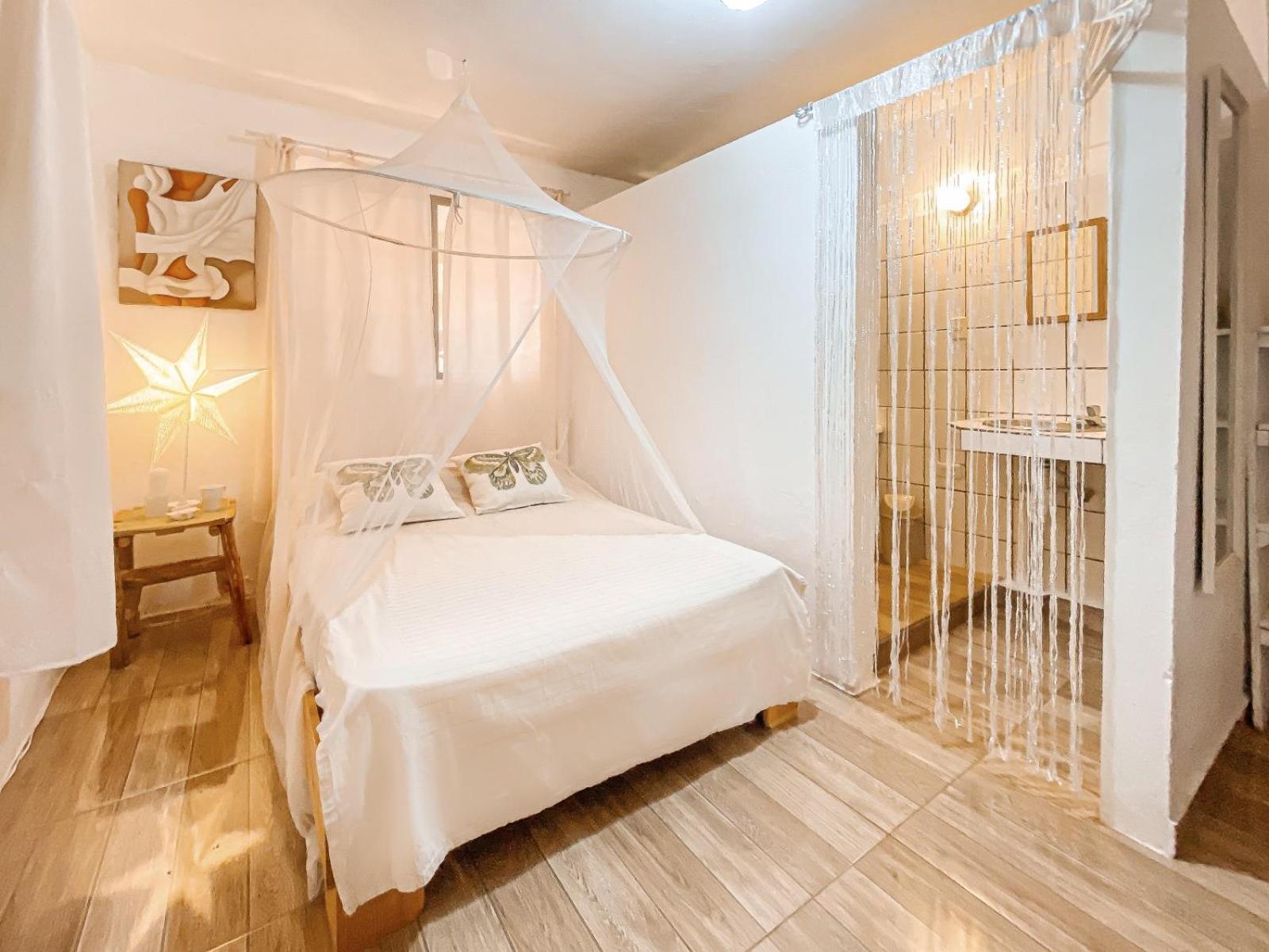 La Hacienda Hostel ลาส กาเลราส ภายนอก รูปภาพ